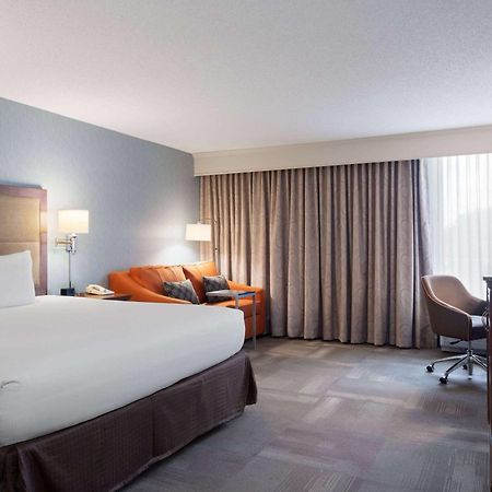 Wingate By Wyndham St Louis Airport Hotel Saint Ann Kültér fotó