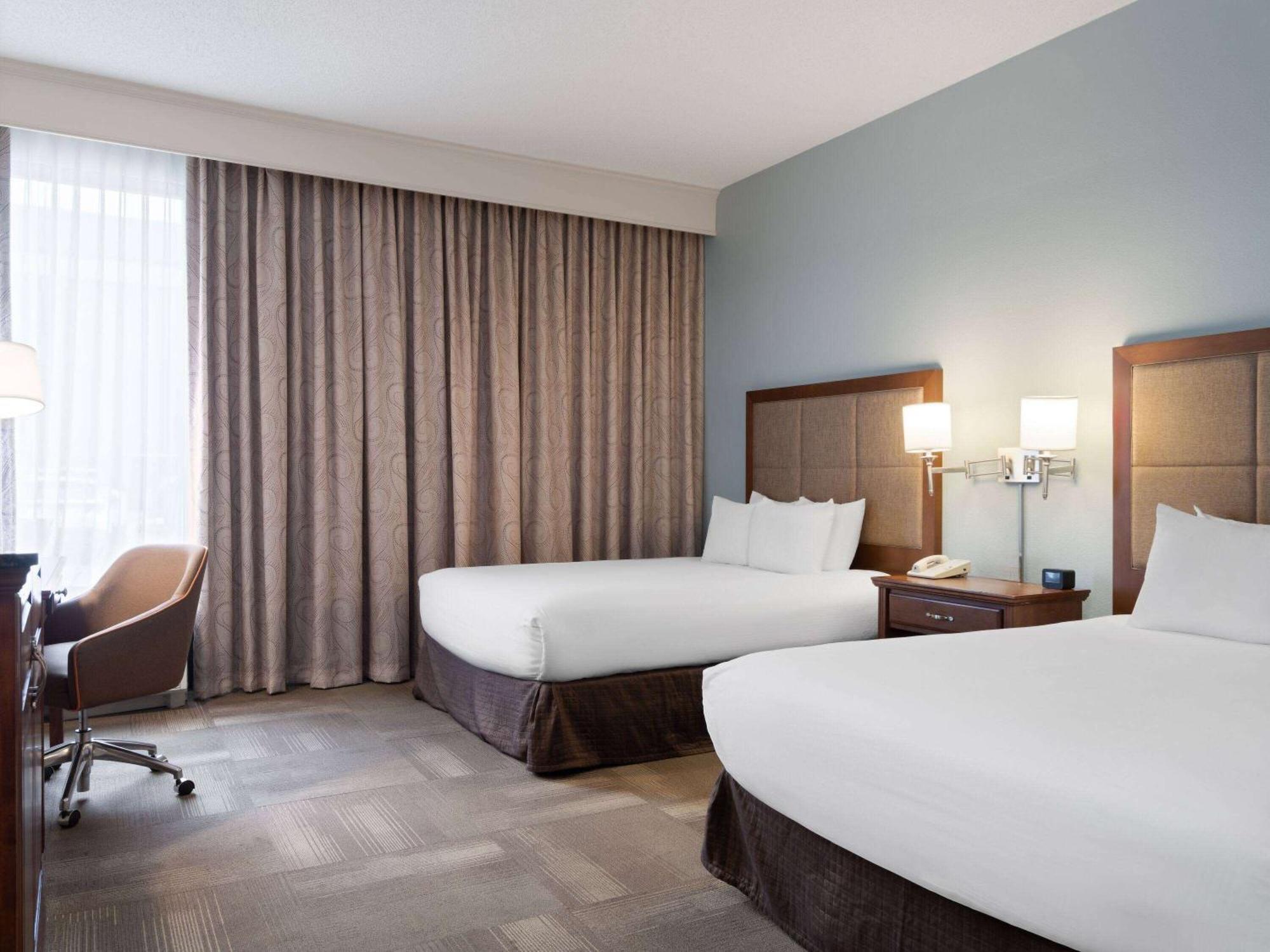 Wingate By Wyndham St Louis Airport Hotel Saint Ann Kültér fotó