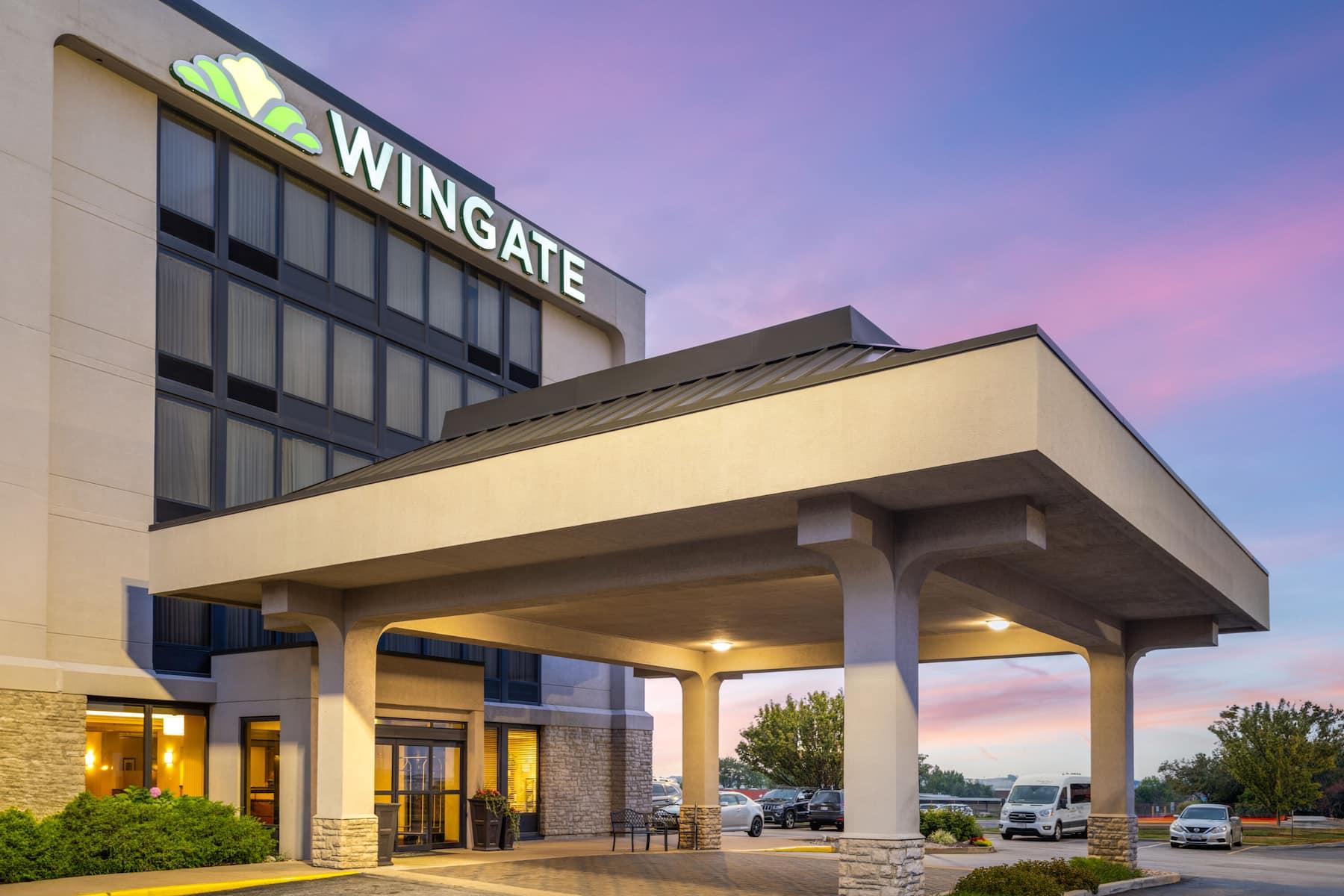 Wingate By Wyndham St Louis Airport Hotel Saint Ann Kültér fotó
