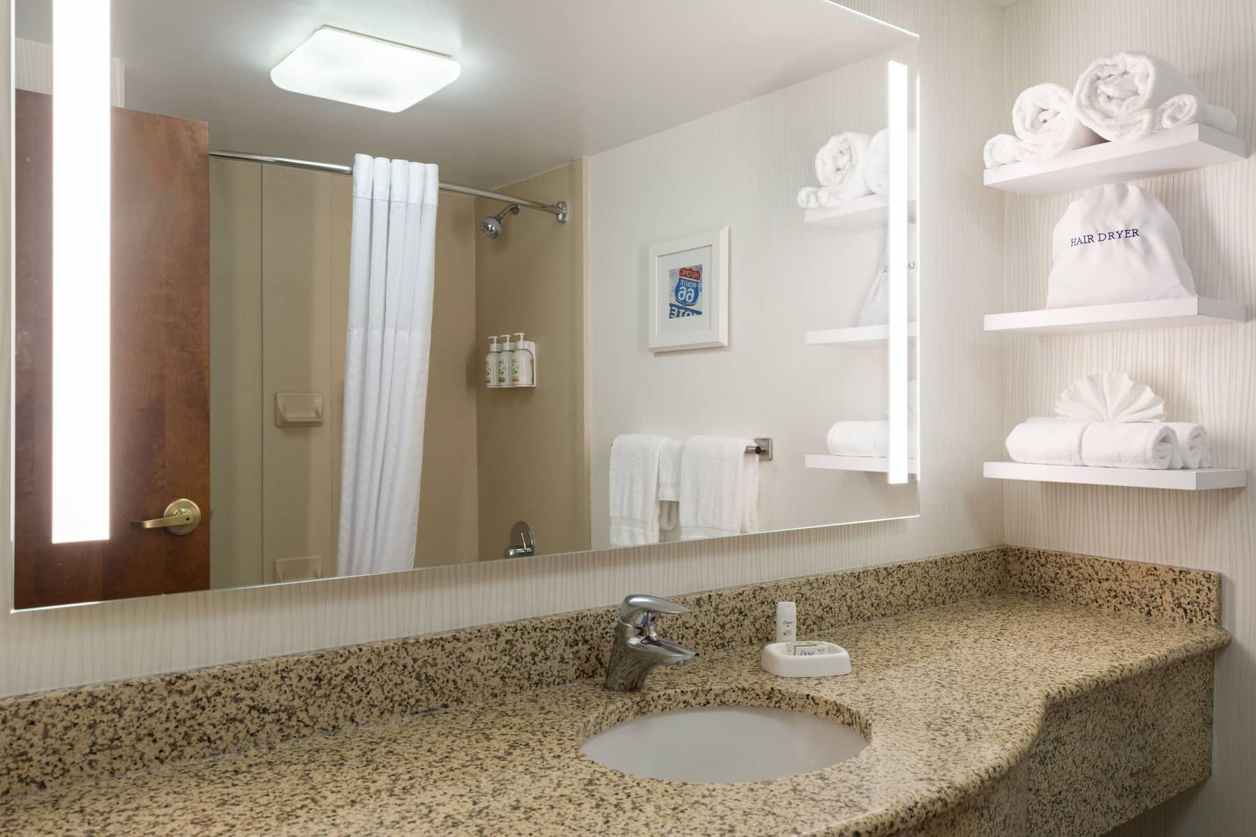 Wingate By Wyndham St Louis Airport Hotel Saint Ann Kültér fotó